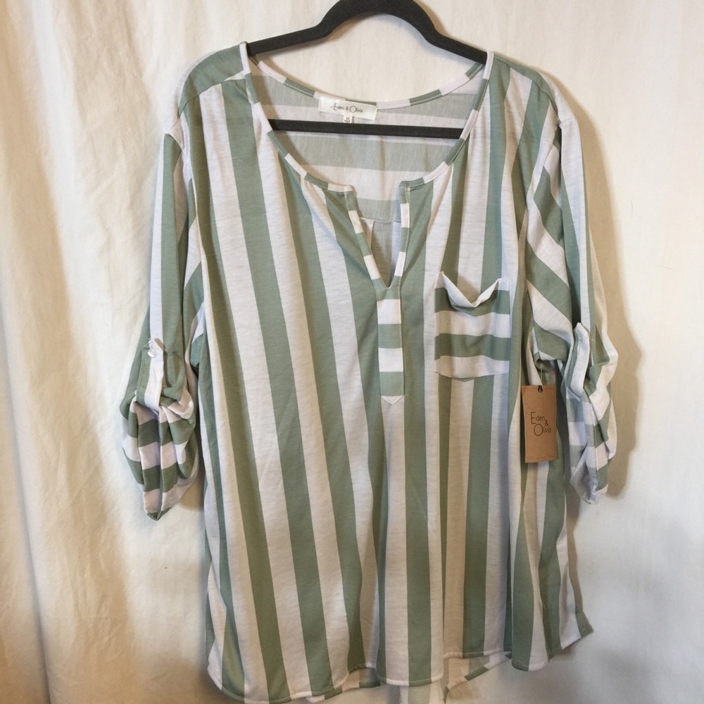 Eden & Olivia sage green striped top 3x NWT
